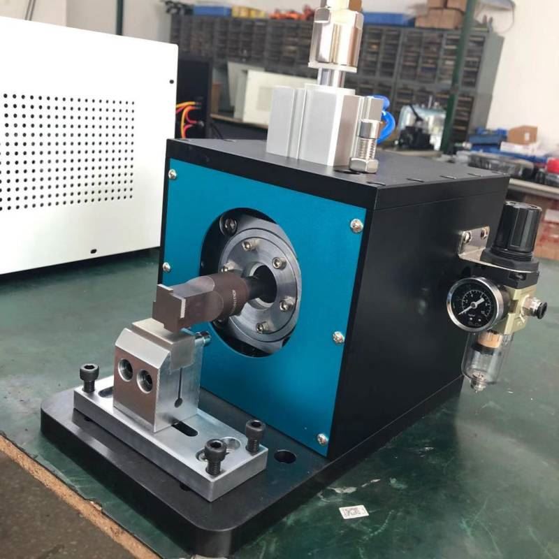 ultrasonic spot welder