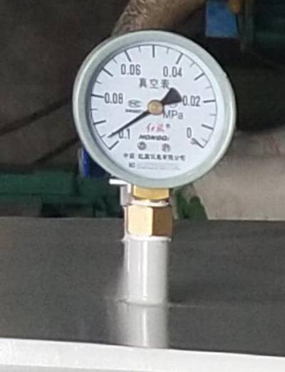 vacuum gauge.jpg